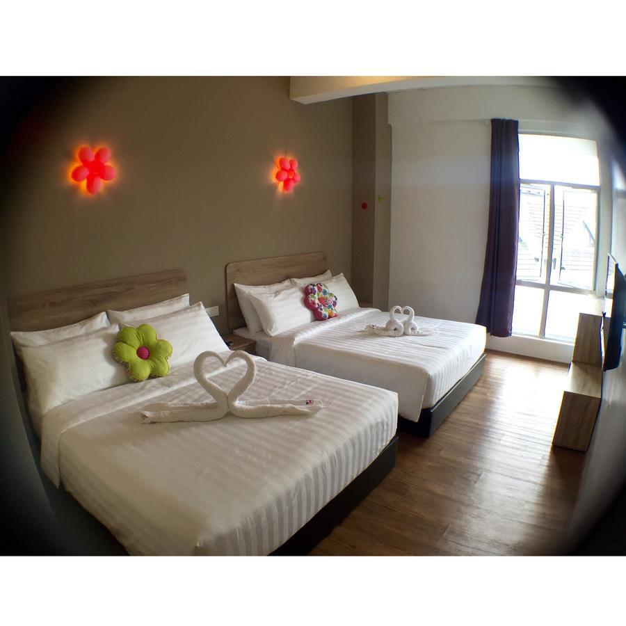 Hotel Flora Plus Cameron Highlands Buitenkant foto